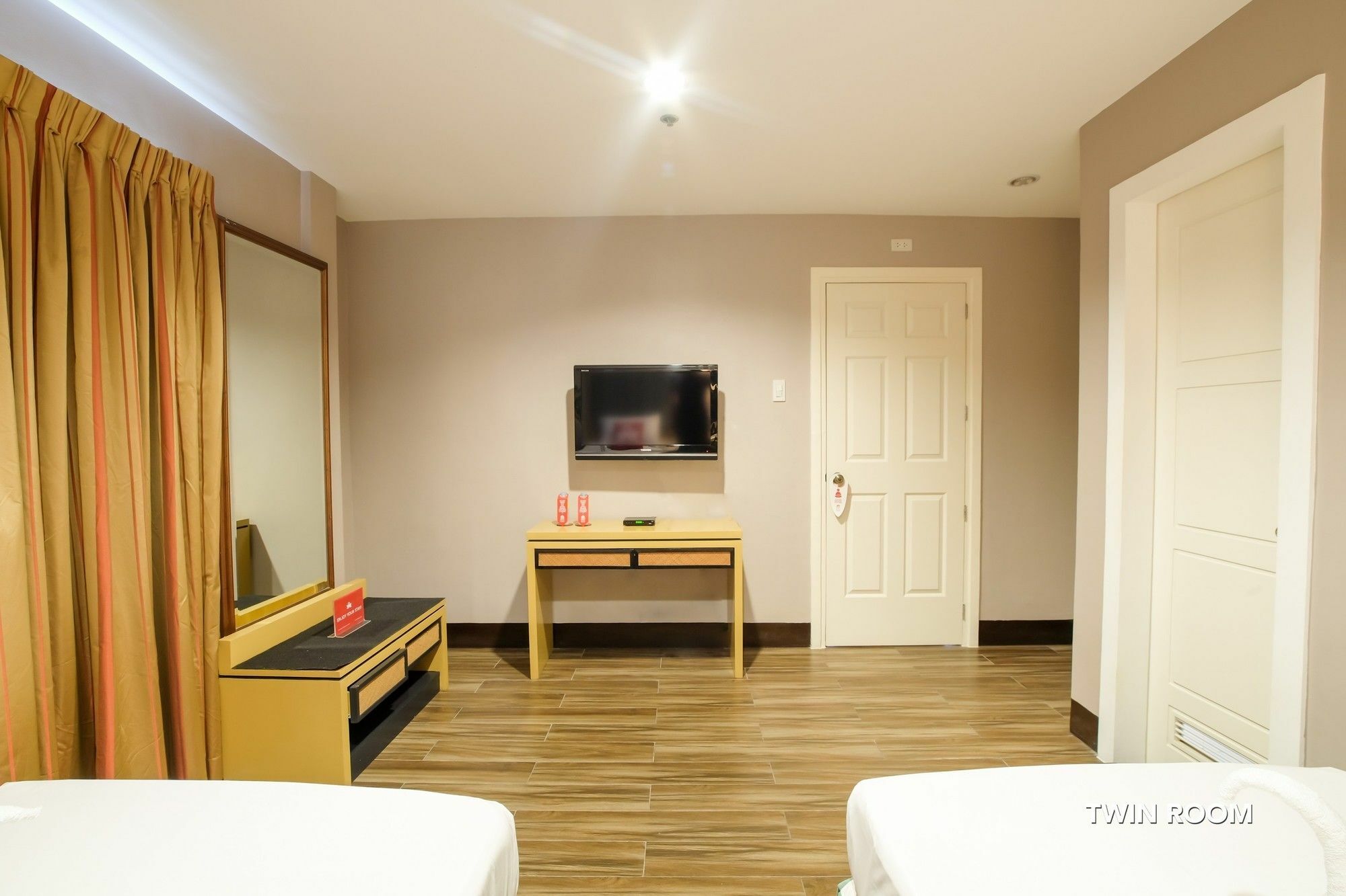 เซน รูม เดล ปิลาร์​ มาลาเต Hotel มะนิลา ภายนอก รูปภาพ